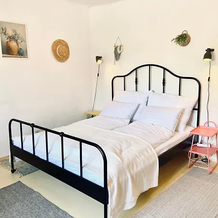 Holiday home Banhiday J70 House *